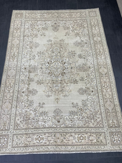 MUTED Rug Vintage 6.7 x 9.6  Handmade Rug, Oushak Rug Natural Rustic Rug ORIENTAL Rug Turkish Rug Neutral Rug Vintage Neutral Persian rug