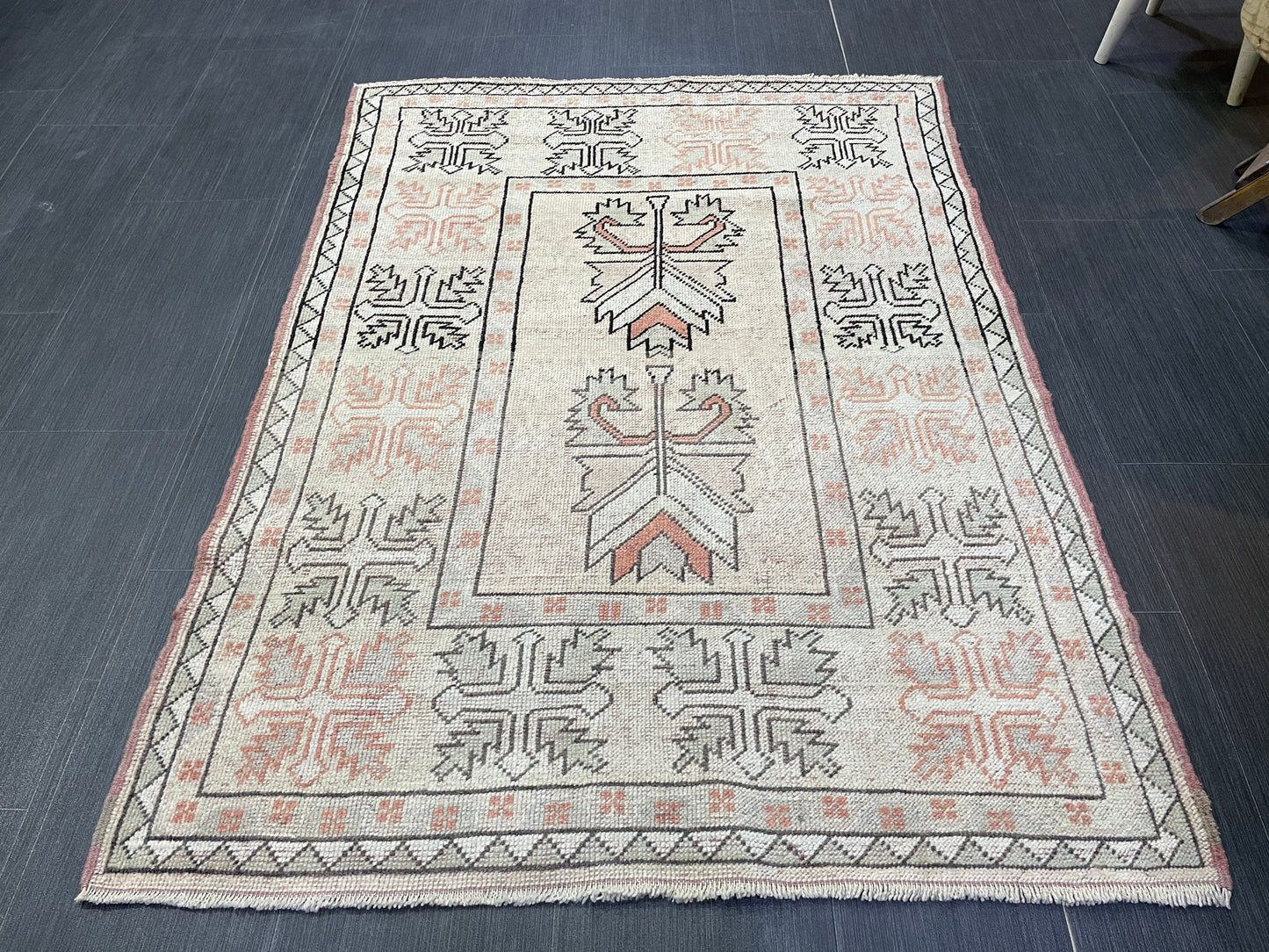 Vintage Rug, Oushak Rug, Wool Handmade  3.5 x 4.9 Rug, Persian Rug, Turkish Rug, Hand Knotted Wool Rug