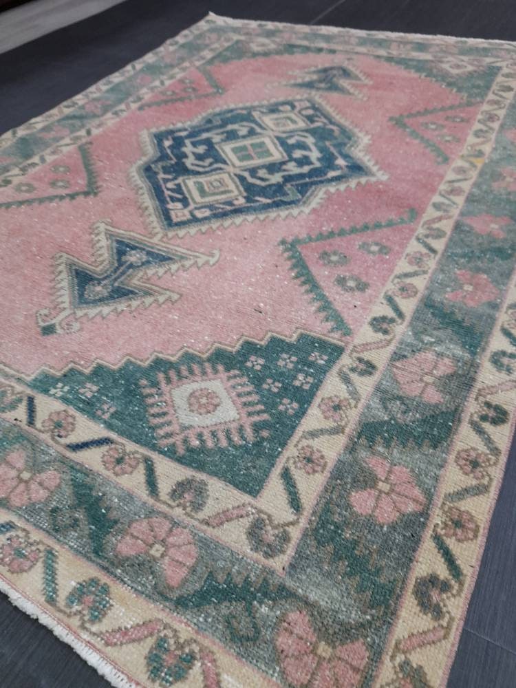 Vintage Oriental RUG Muted 4.6 x 6.4 Vintage TURKISH Rug Muted Vintage Persian Rug Vintage Wool Pink and Green Rug Muted Hand Made Rug