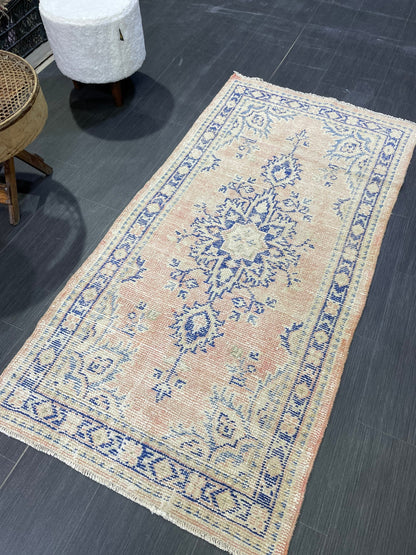 Antique Rug, Vintage 2.8 x 5.5 Rug, Turkish Wool Rug, Oushak Rug, Distressed Rug, Hand Knotted Rug, Persian Rug, Handmade Rug