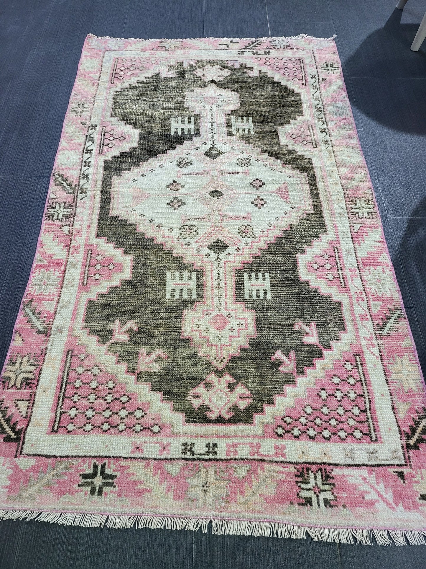Hand Knotted Rug,  Handmade Rug, Oushak 2.5 x 4 Rug,  Natural Wool Rug, Oriental Rug , Turkish Rug, Farmhouse Rug, Vintage Persian rug