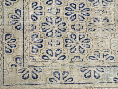 Blue Floral Rug Distressed Vintage Rug Muted 6.8 x 9.4 Vintage Rug Wool Oushak Rug Hand Made Area Rugs Vintage Turkish Rug