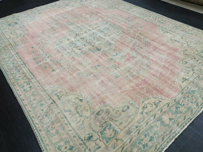 Large Vintage RUG Vintage TURKISH Rug 6.7 x 9 Vintage Distressed  Rug Vintage Oushak Rug Hand Made Rugs Antique Turkish Rug Oriental Rug