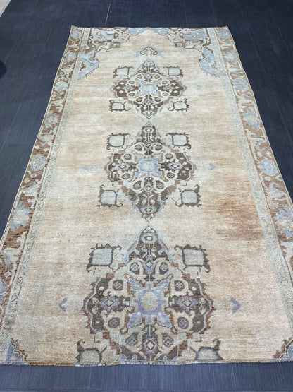 Turkish Rug, Muted Handknotted 4.5 x 8.3 Rug, Handmade Rug, Persian Rug, Vintage Wool Rug, Turkish Kitchen Rug