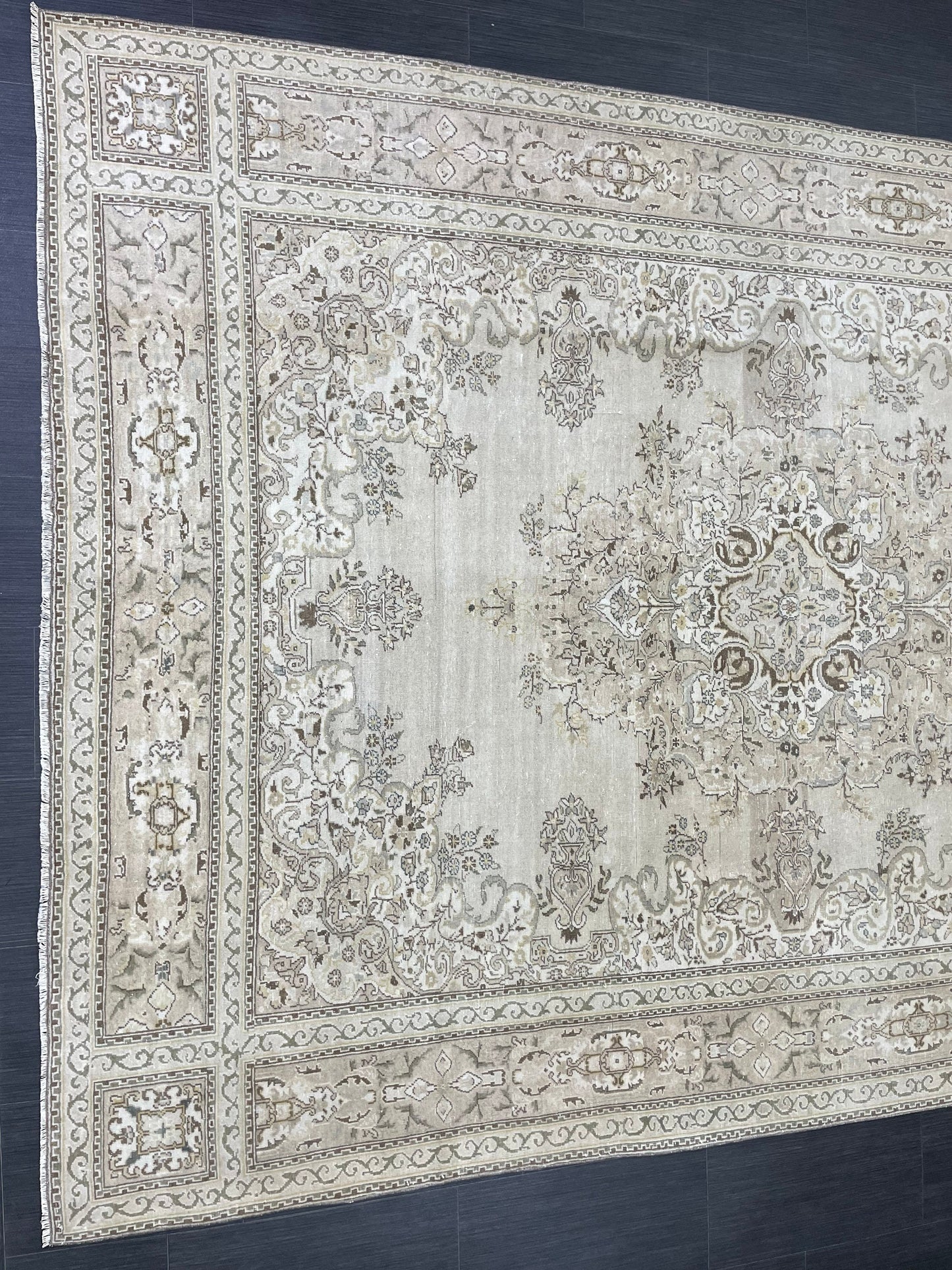 MUTED Rug Vintage 6.7 x 9.6  Handmade Rug, Oushak Rug Natural Rustic Rug ORIENTAL Rug Turkish Rug Neutral Rug Vintage Neutral Persian rug