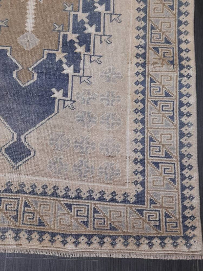 Muted Vintage HandMade Turkish 3.4 x 6.3 Rug Oushak Rug, Rustic Rug, Muted Rug, Vintage Turkish Rug, Farmhouse Rug, Vintage Rug, Wool rug