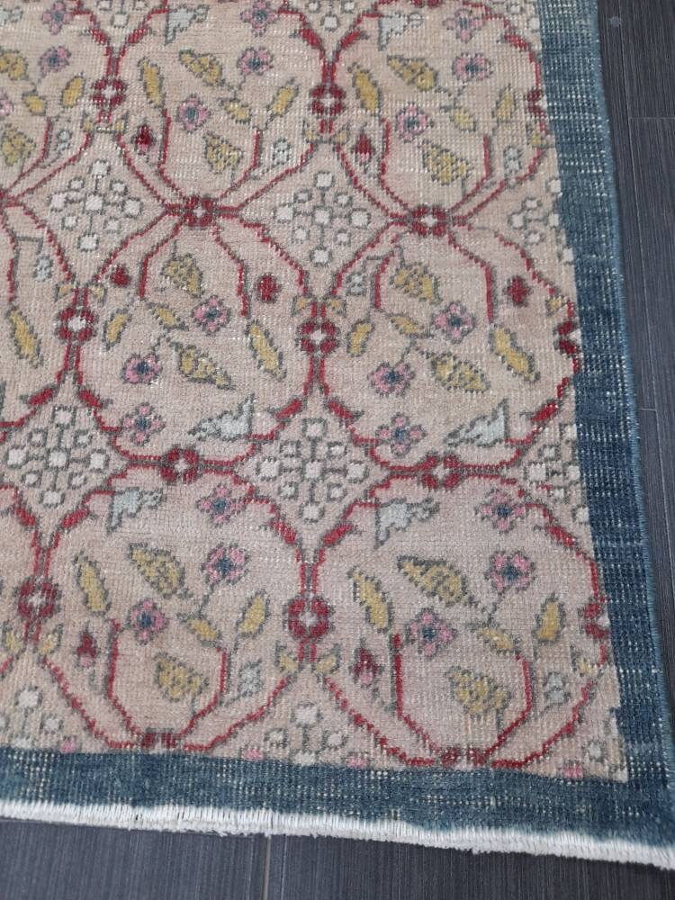 Hand Made Vintage Rug, Rustic Rug 5 x 8.7 Vintage Turkish Rug, Farmhouse Rug, Vintage Oriental Rug, Wool Hand Knotted rug Oushak rug