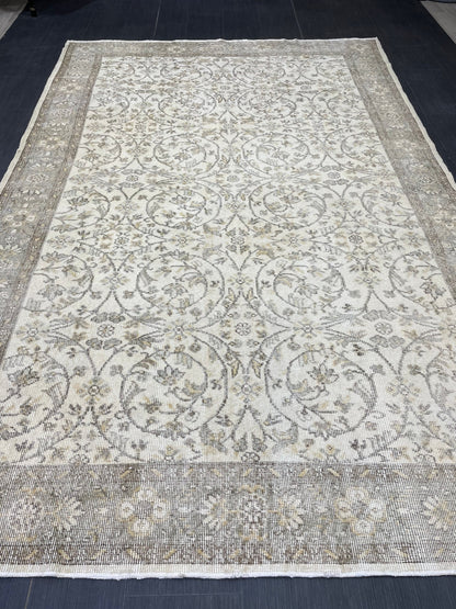 Vintage Rug 6.4 x 9.8 Handmade Oushak Rug Farmhouse Rug Wool Pile Rug Rustic Rug Wool Bohemian Rug Vintage Turkish Rug Natural Rug Muted Rug