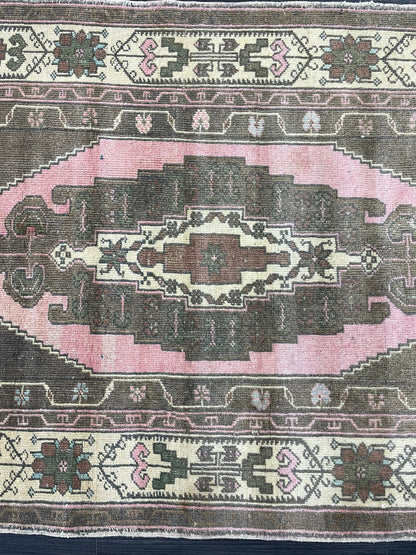 Anatolian Vintage Rug, TURKISH Rug, Vintage 3.2 x 6.9 Wool Rug, Oushak Rug, Hand Knotted Rug, 100% Wool Rug, Handmade Rug