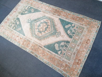Vıntage rug 5'5x8'9 turkish vıntage rug, oushak large rug, hand made wool rug, area rug, bohemian rug, living room rug