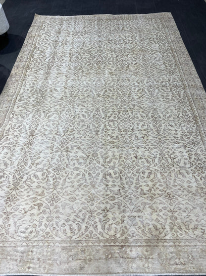 Neutral Vintage Rug, Muted 5.10 x 9.3 Rug, Living Room Rug,Oushak Rug,Hand Knotted Rug, Persian Rug,Turkish Rug, Handmade Rugs