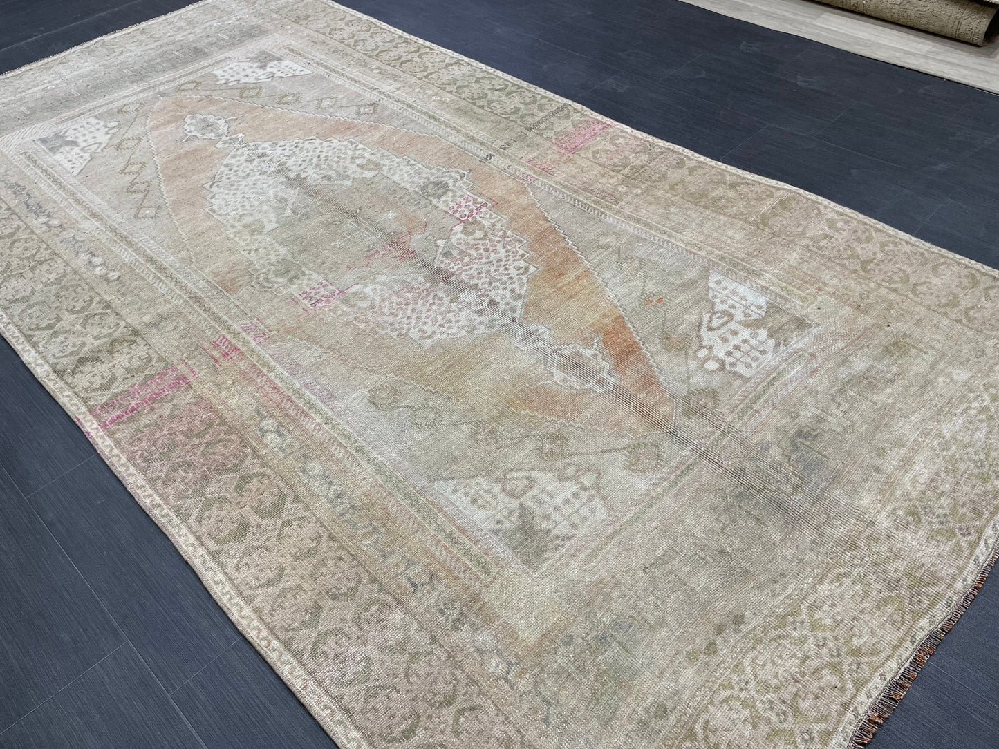 Muted OUSHAK 5 x 9.6 RUG TURKISH Oushak Neutral Rug Vintage Wool Large Rug Hand Made Rugs Vintage Turkish Rug Vintage Living room rug