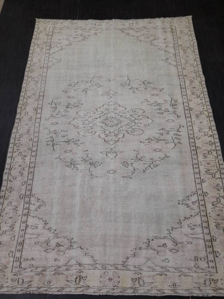 Neutral Rug 6.2 x 9.2 Muted Vintage Rug , Muted Oushak Rug, Rustic Rug, Turkish Rug, Farmhouse Rug, Distressed Wool rug Antique Rug Natural