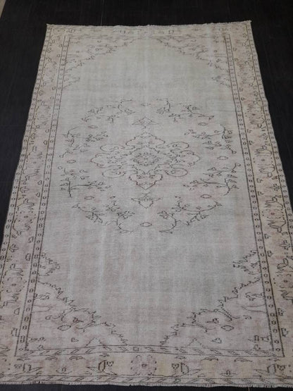 Neutral Rug 6.2 x 9.2 Muted Vintage Rug , Muted Oushak Rug, Rustic Rug, Turkish Rug, Farmhouse Rug, Distressed Wool rug Antique Rug Natural