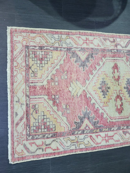 TURKISH Oushak Rug, Vintage Muted 2.5 x 4.3 Oriental Rug, Vintage Rug, Wool Oushak Rug Hand Made Rugs Vintage Turkish Rug