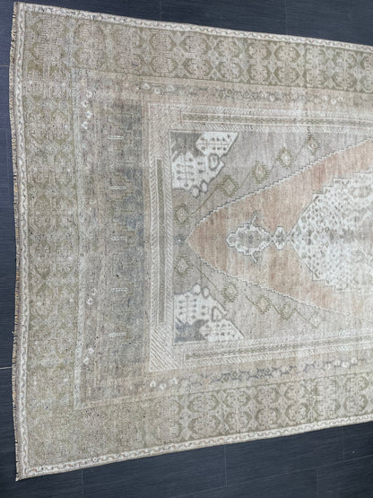 Muted OUSHAK 5 x 9.6 RUG TURKISH Oushak Neutral Rug Vintage Wool Large Rug Hand Made Rugs Vintage Turkish Rug Vintage Living room rug