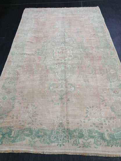 OUSHAK RUG, TURKISH Vintage Rug, Vintage 4.9 x 8.5 Rug, Rug, Vintage Wool Rug Oushak Rug Hand Made Rugs, Made In Turkey Muted Oushak Rug