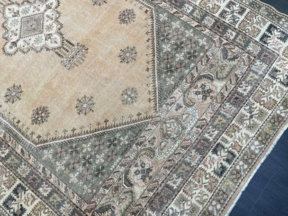 Vintage Rug, Handmade 6.5 x 10 Rug, Vintage Turkish Rug, Oushak Rug, Turkish Oushak Rug, Hand Knotted Soft Wool Rug Distressed Rug