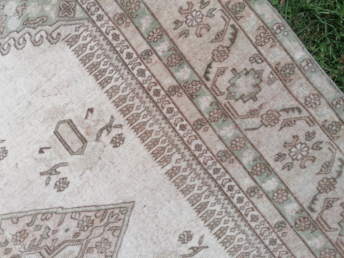 5'6x7'6 faded oushak wool rug large muted turkısh rug, neutral vıntage handmade rug, kıtchen rug