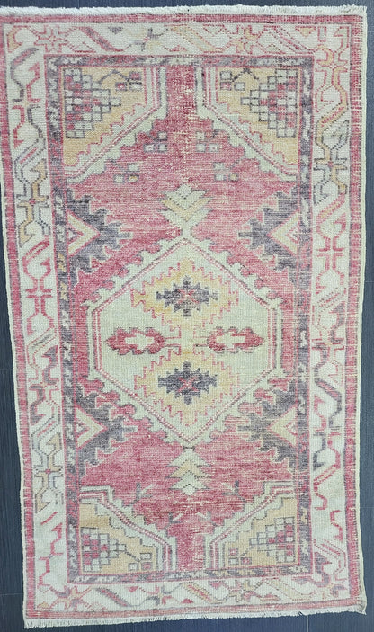 TURKISH Oushak Rug, Vintage Muted 2.5 x 4.3 Oriental Rug, Vintage Rug, Wool Oushak Rug Hand Made Rugs Vintage Turkish Rug