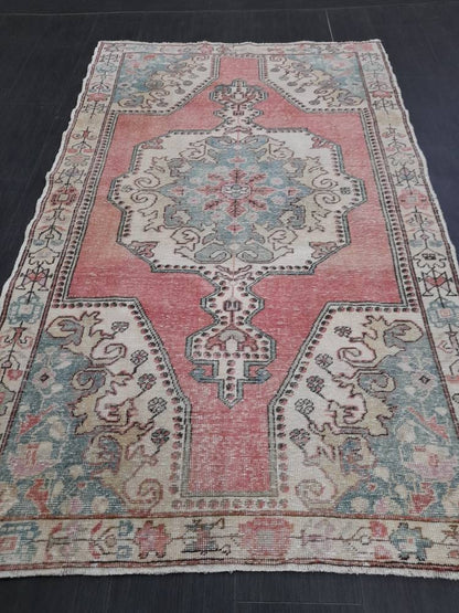 Hand Knotted Rug  4.4 x 7.3 Vintage Rug Red Turkish Rug, Farmhouse Rug, Handmade Vintage Oriental Rug, Wool Hand Knotted rug