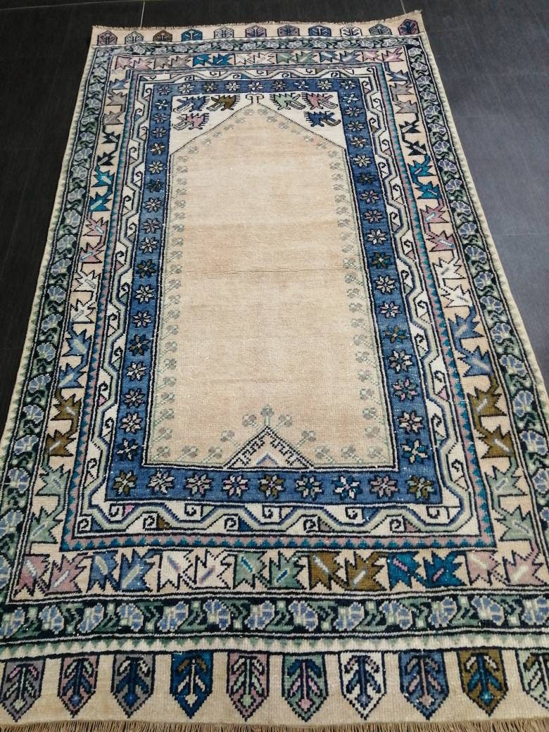 Muted Turkish Vintage Hand Made Rug, 3.7 x 7  Oushak Rug, Rustic Rug, Muted Rug, Vintage Turkish Rug, Farmhouse Rug, Vintage Rug, Wool rug