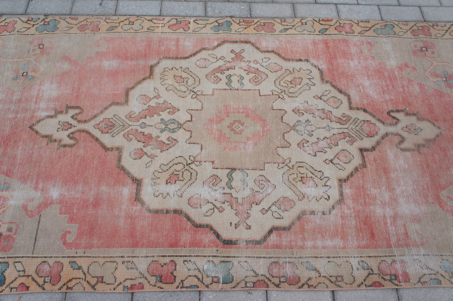 Vintage Pink rug, Vintage Turkish Rug, Oushak  Rug, Hand woven Rug, Bohemian Rug , Oriental Rug, Muted Vintage rug,