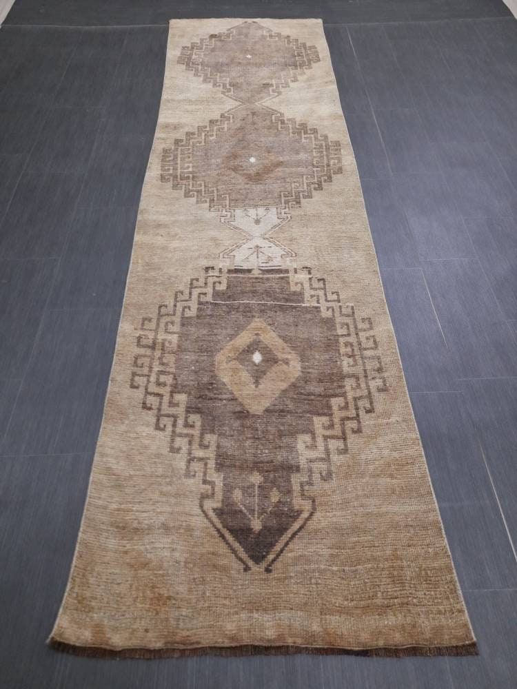 Neutral Vintage Runner Rug 2.7 x 10.3 Brown Vintage Runner Rug Turkish Hallway Runner Kitchen Runner Wool Runner Rug Oushak Runner No Dye
