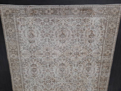 Neutral Vintage TURKISH 5.5 x 9.5 Rug Vintage Rug Vintage Muted Oriental Rug Wool Hand Knotted Rug Hand Made Rugs Antique Turkish Rug