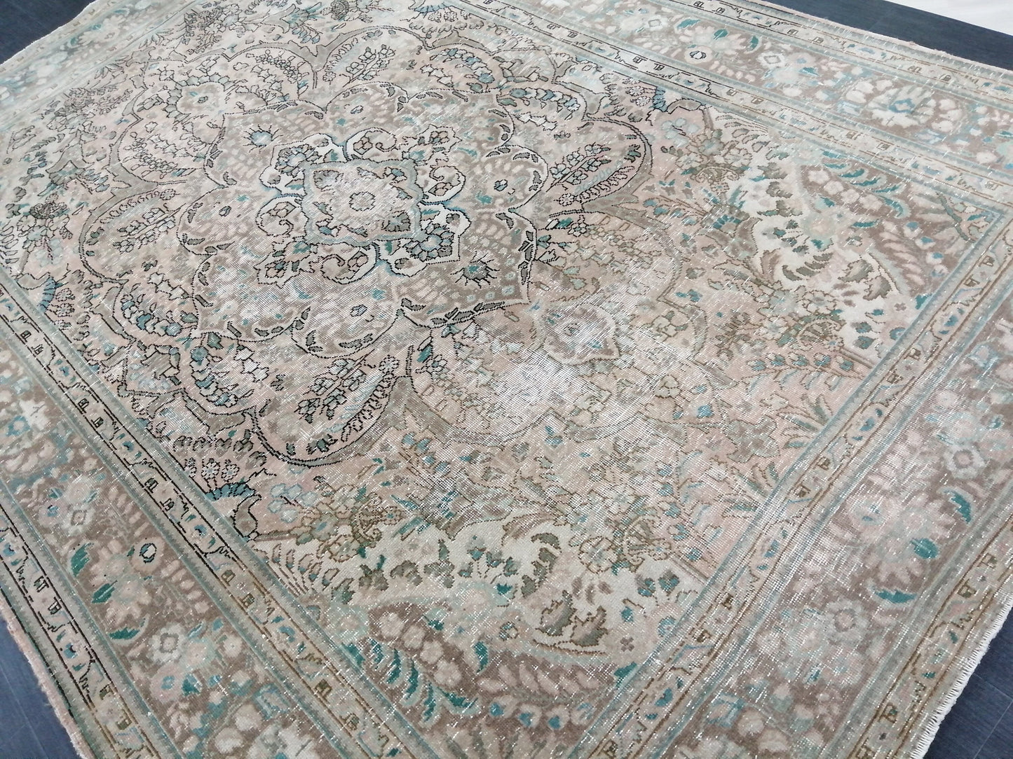 Vintage Handmade Persian Rug 6.5 x 9.6 Vintage Oriental Rugs  MUTED Vintage Persian Rug Living room Rug, Vintage Oushak Rug, Wool Rug