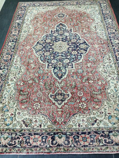 Vintage Persian Rug 6.9 x 10. 3 Muted Oushak Rug Muted Vintage  Rug Wool Oushak Rug Hand Made Rugs Vintage 7x10 Turkish Rug