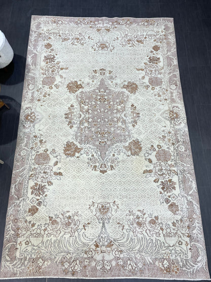 Turkish Rug, Antique Rug, Neutral 5.10 x 9.4 Rug, Persian RUG, Oushak Rug, Hand knotted Rug, Distressed Rug, Vintage Rug, Handmade Rug,