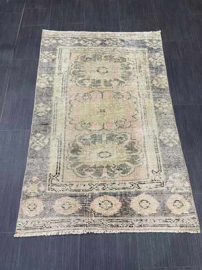 Bathroom Vintage Rug 2.6 x 4 Rug Oushak Rug, Wool Oriental Rug Handmade Rug Persian Rug, Vintage Turkish Rug Hand Knotted Wool Rug