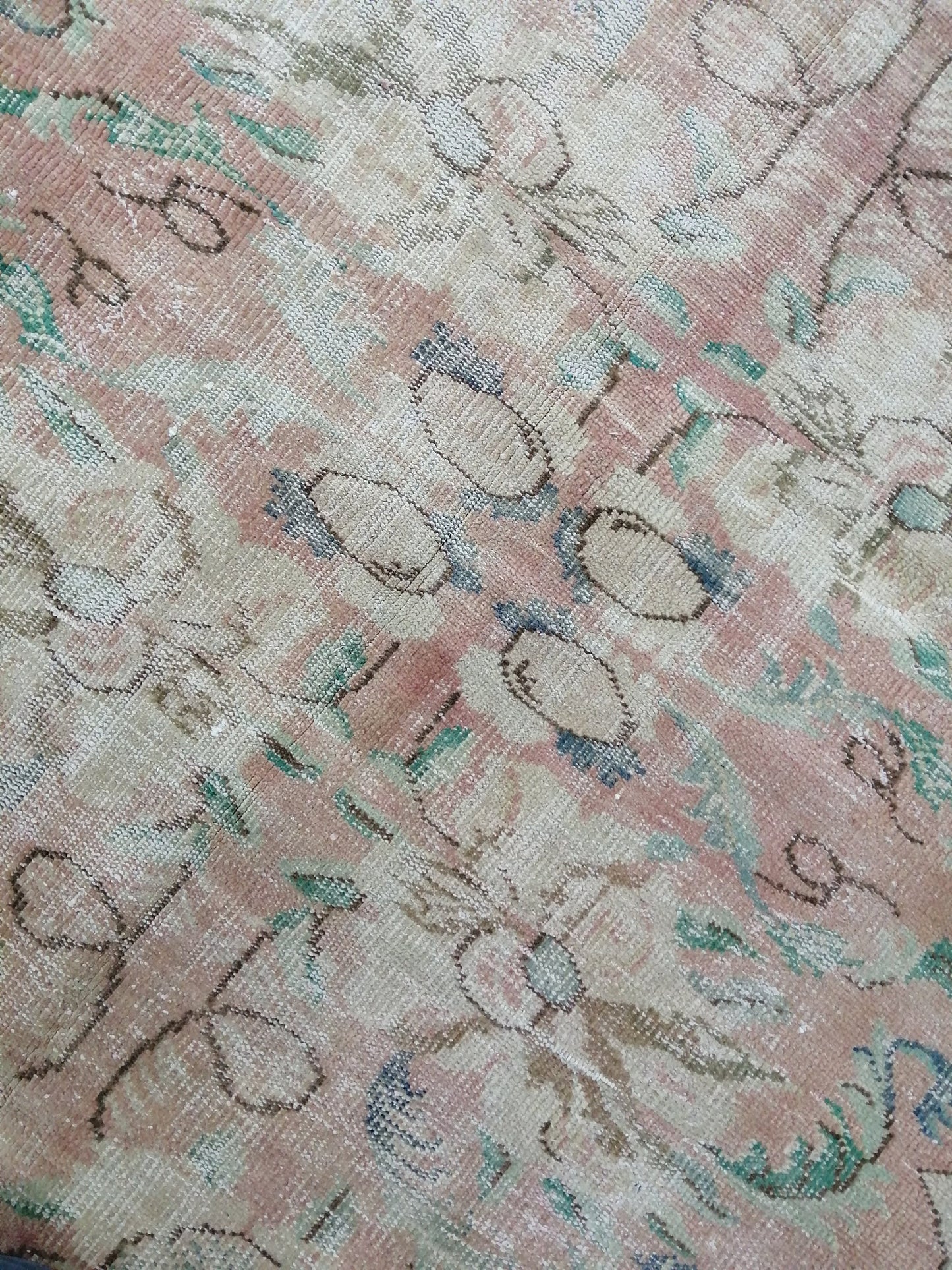 Distressed Vintage Rug 6.2 x 7.4 Hand Made Rug, Antique Rug, Rustic Rug, Floral Rug Turkish Rug, Farmhouse Rug, Vintage Rug, Wool rug