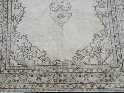 Neutral Vintage Turkish Rug 5.5 x 8.4 Neutral Vintage Persian Rug Muted Vintage Rug Wool Oushak Rug Hand Made Rugs Vintage Turkish