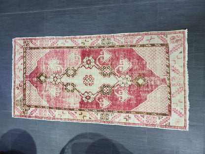 Handmade Rug, Oushak Rug, 2.7 x 5 Anatolian Rug, Hand Knotted Turkish Rug, Persian Rug, Vintage Rug, Wool rug