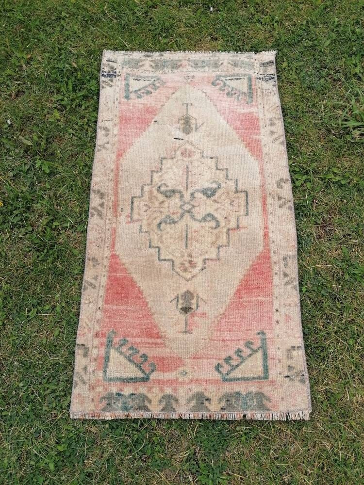1.7x3 feet Turkish small rug, vintage rug, wool rug, oushak rug, bath rug