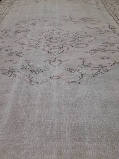 Neutral Rug 6.2 x 9.2 Muted Vintage Rug , Muted Oushak Rug, Rustic Rug, Turkish Rug, Farmhouse Rug, Distressed Wool rug Antique Rug Natural