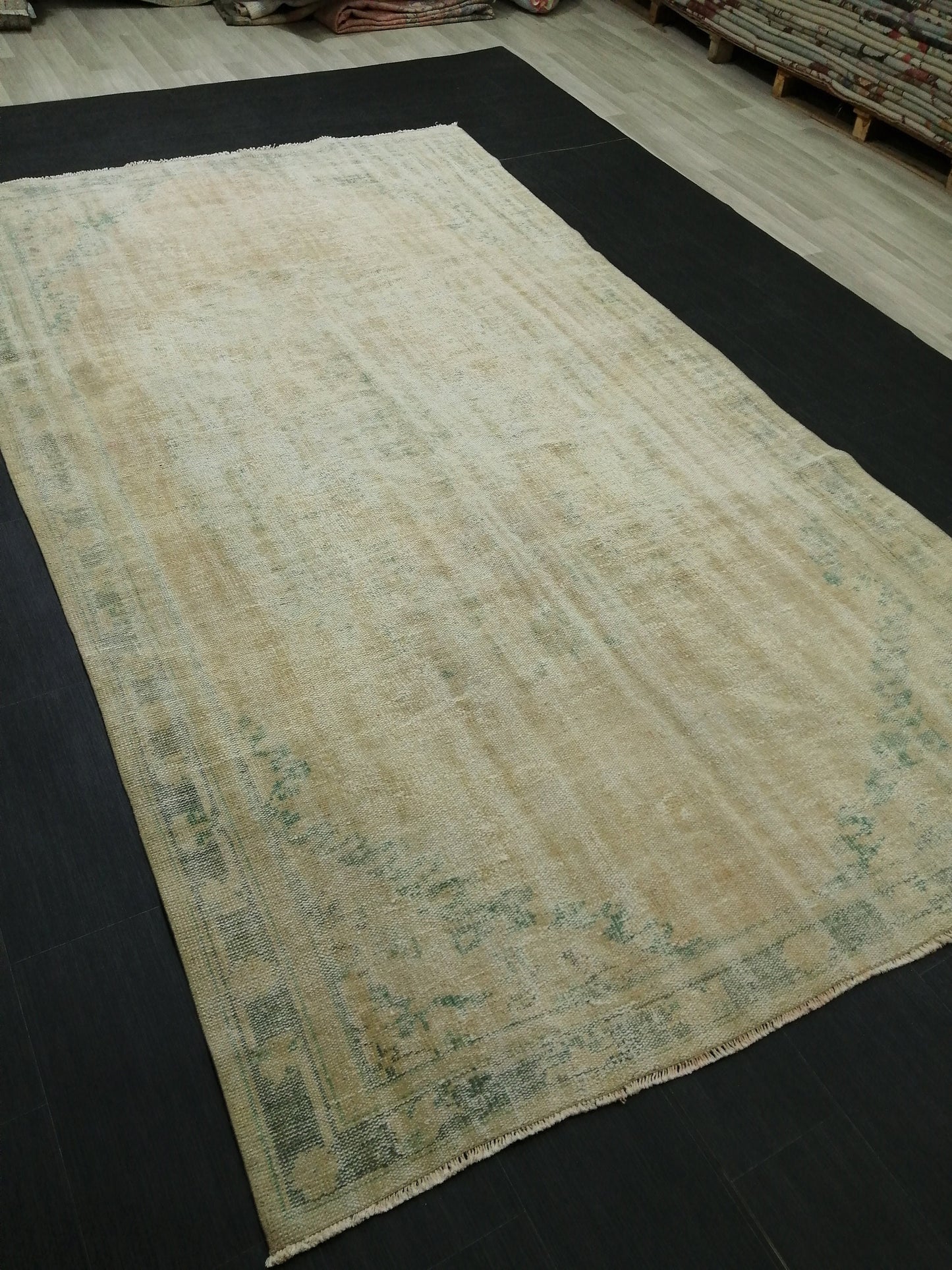 Distressed Rug Handmade Rug 6 x 10.3 Oushak Rug Rustic Rug, Muted Antique Rug Faded Rug 6x10 Turkish Rug Farmhouse Rug Vintage Rug Wool rug