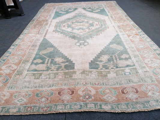 Vıntage rug 5'5x8'9 turkish vıntage rug, oushak large rug, hand made wool rug, area rug, bohemian rug, living room rug