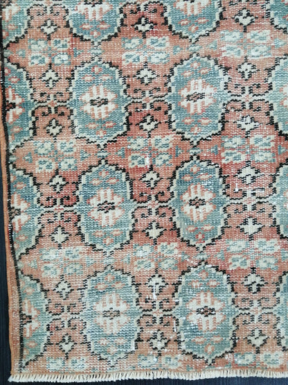 Muted Oushak Runner Rug 2.7 x 9.4 Distressed Runner Rug Vintage Runner Rug Hallway Runner Rug Kitchen Runner Rug Wool Runner