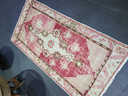 Handmade Rug, Oushak Rug, 2.7 x 5 Anatolian Rug, Hand Knotted Turkish Rug, Persian Rug, Vintage Rug, Wool rug