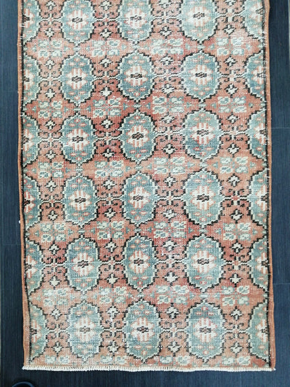 Muted Oushak Runner Rug 2.7 x 9.4 Distressed Runner Rug Vintage Runner Rug Hallway Runner Rug Kitchen Runner Rug Wool Runner