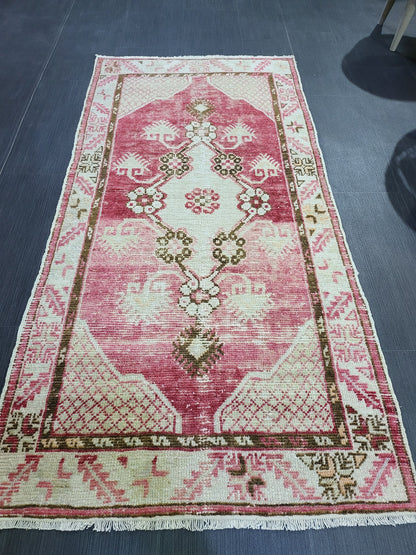 Handmade Rug, Oushak Rug, 2.7 x 5 Anatolian Rug, Hand Knotted Turkish Rug, Persian Rug, Vintage Rug, Wool rug