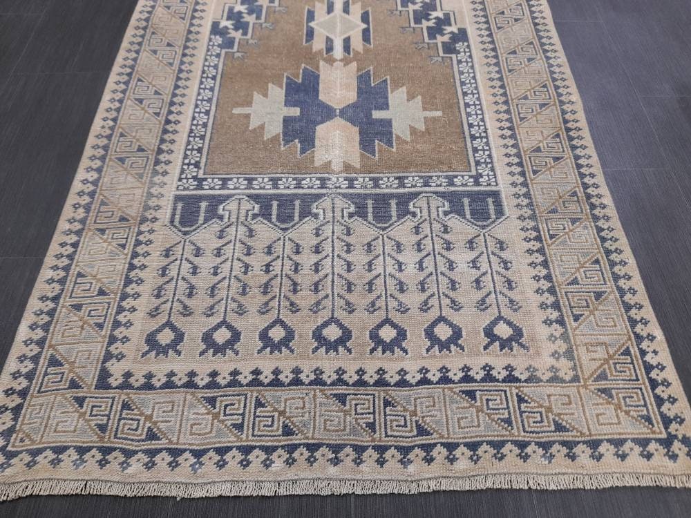 Muted Vintage HandMade Turkish 3.4 x 6.3 Rug Oushak Rug, Rustic Rug, Muted Rug, Vintage Turkish Rug, Farmhouse Rug, Vintage Rug, Wool rug