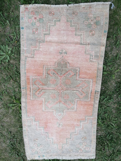 Vintage rug,  pastel vintage oushak rug, small faded unique hand made 3x1'7 feet