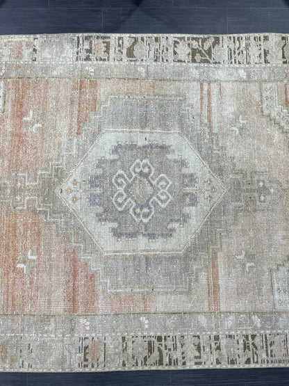Muted Vintage Rug, Muted Turkish 4.2 x 7.9 Rug, Oushak Rug, Rustic Rug, Muted Rug, Vintage Turkish Rug, Farmhouse Rug, Vintage Rug, Wool rug