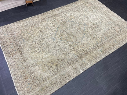 Handmade Oushak Rug Vintage 5.6 x 8.9 Rug Farmhouse Rug Wool Pile Rug Rustic Rug Wool Bohemian Rug Vintage Turkish Rug Natural Rug Muted Rug