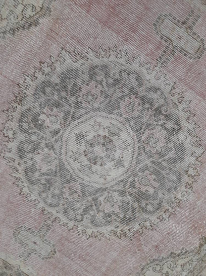 Vintage Persian Rug Unique Motif Rug 6 x 9.5 ft Persian Rug Vintage Hand Knotted Rug Eclectic Rug Hand Made Rug  Living room Rug Turkish rug