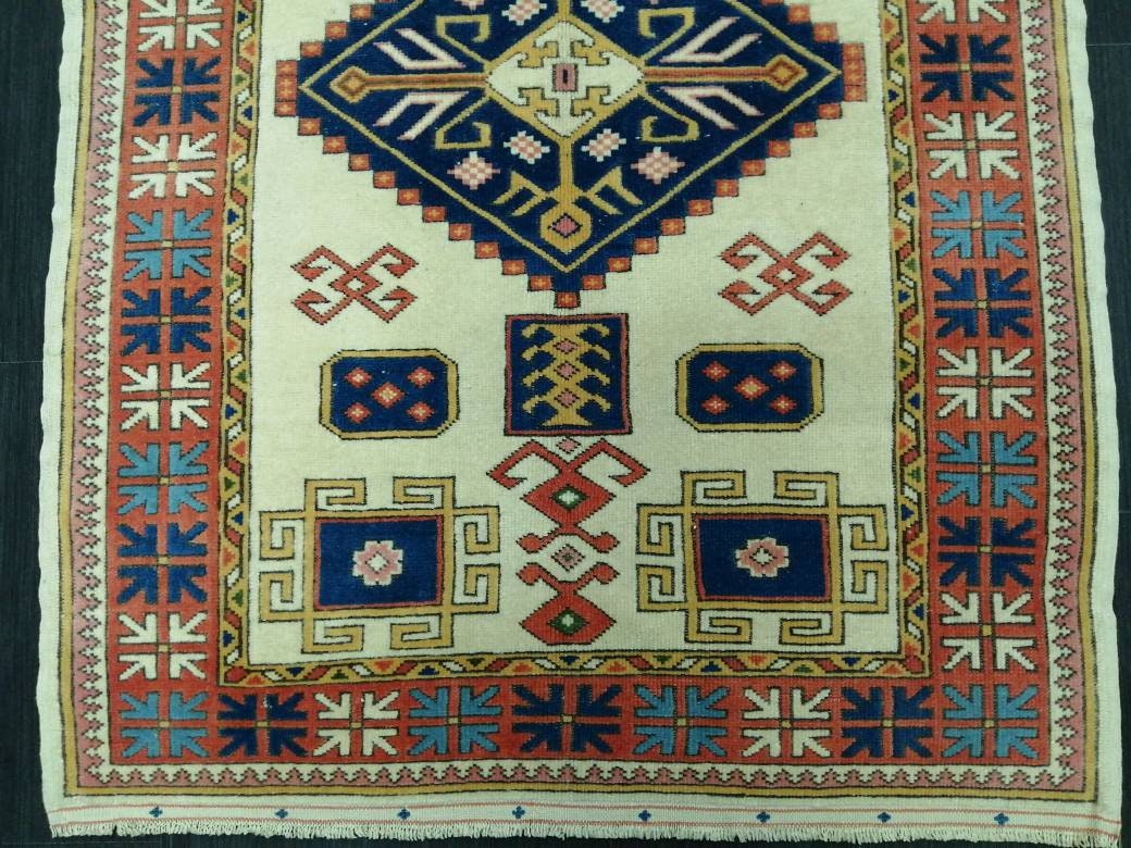Vintage Rug 5.2 x 3.6 HAND MADE Rug Vintage Turkish Rugs   Oushak Rug  Hand Made Rug, Vintage Oushak Rug, Wool Rug